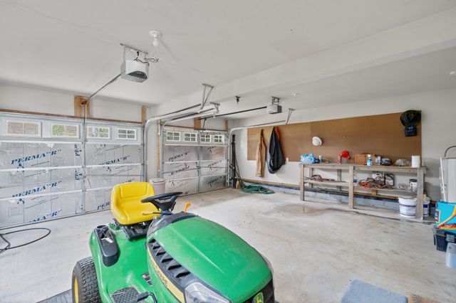 302 Twelve Oaks Ln, Lebanon, TN 37087