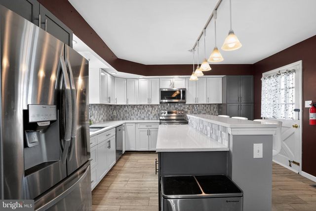213 PAUL PL, Runnemede, NJ 08078