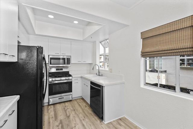 835 N Cleveland Street E, Oceanside, CA 92054