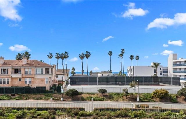 835 N Cleveland Street E, Oceanside, CA 92054