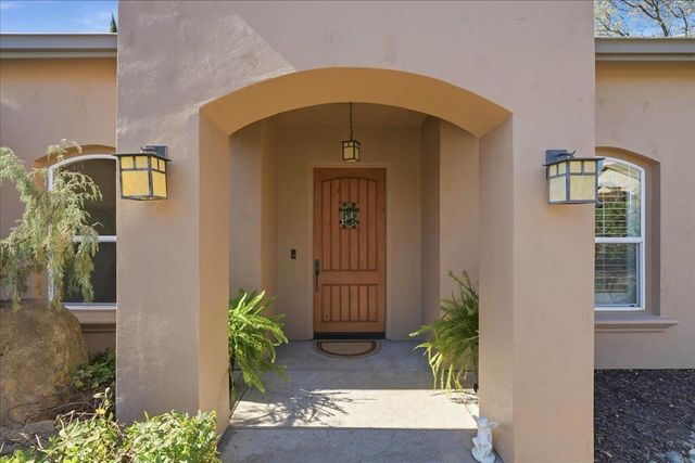 2017 Riesling Way, Cameron Park, CA 95682