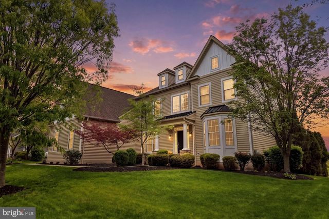 512 CHAMPIONSHIP DR, Harleysville, PA 19438