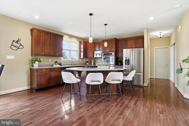 512 CHAMPIONSHIP DR, Harleysville, PA 19438