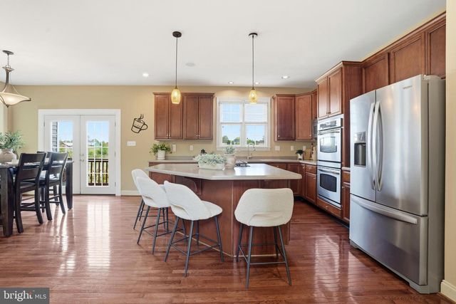 512 CHAMPIONSHIP DR, Harleysville, PA 19438