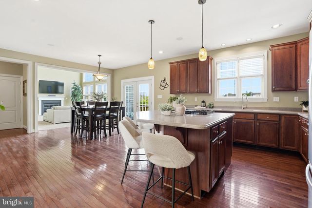 512 CHAMPIONSHIP DR, Harleysville, PA 19438