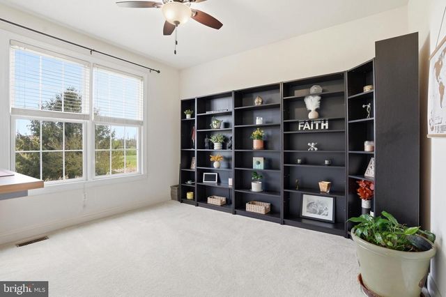 512 CHAMPIONSHIP DR, Harleysville, PA 19438
