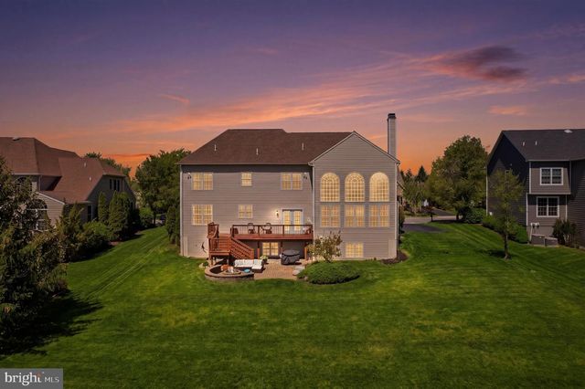 512 CHAMPIONSHIP DR, Harleysville, PA 19438