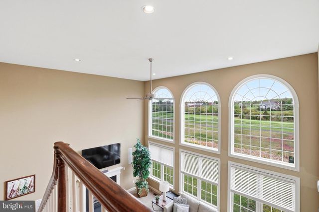 512 CHAMPIONSHIP DR, Harleysville, PA 19438