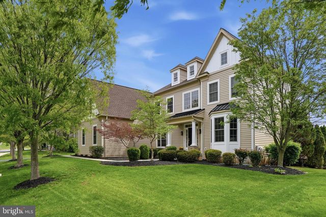 512 CHAMPIONSHIP DR, Harleysville, PA 19438