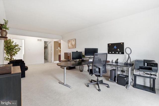 512 CHAMPIONSHIP DR, Harleysville, PA 19438