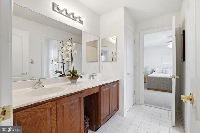 512 CHAMPIONSHIP DR, Harleysville, PA 19438