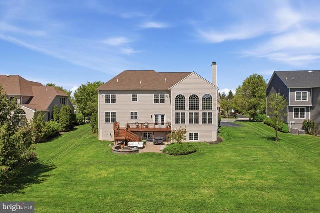 512 CHAMPIONSHIP DR, Harleysville, PA 19438