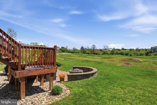 512 CHAMPIONSHIP DR, Harleysville, PA 19438