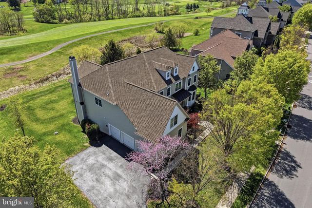 512 CHAMPIONSHIP DR, Harleysville, PA 19438