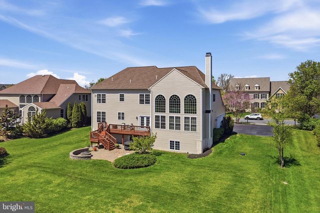 512 CHAMPIONSHIP DR, Harleysville, PA 19438