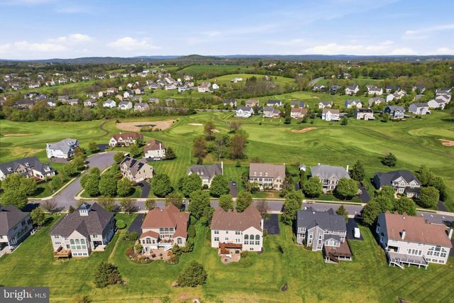 512 CHAMPIONSHIP DR, Harleysville, PA 19438