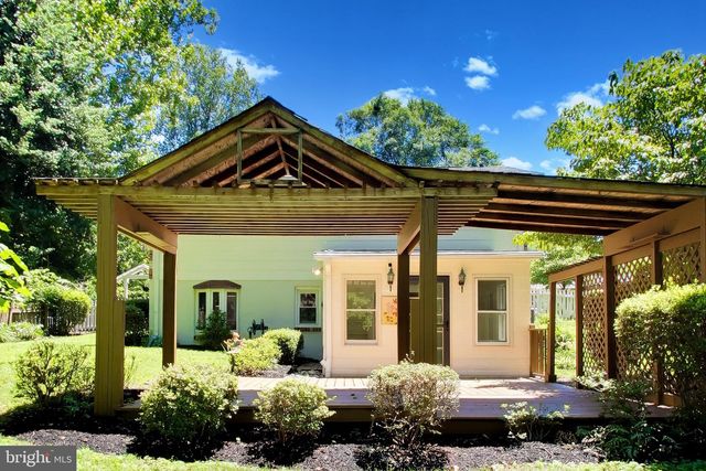 3806 FORTUNA CT, Woodbridge, VA 22193