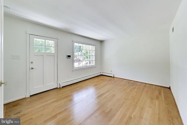 3806 FORTUNA CT, Woodbridge, VA 22193