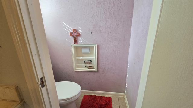 2123 N Fountain Valley Drive, Missouri City, TX 77459