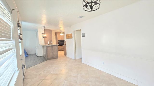 2123 N Fountain Valley Drive, Missouri City, TX 77459