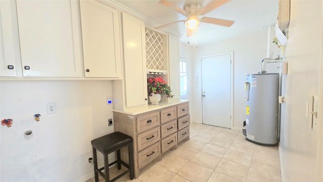 2123 N Fountain Valley Drive, Missouri City, TX 77459