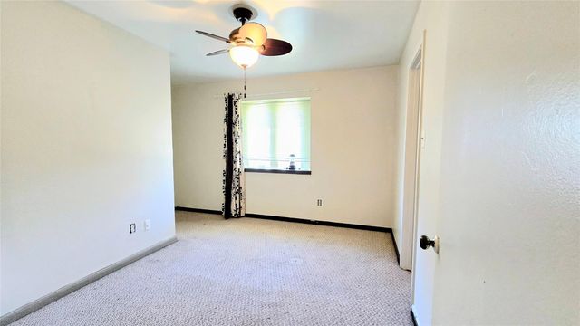 2123 N Fountain Valley Drive, Missouri City, TX 77459