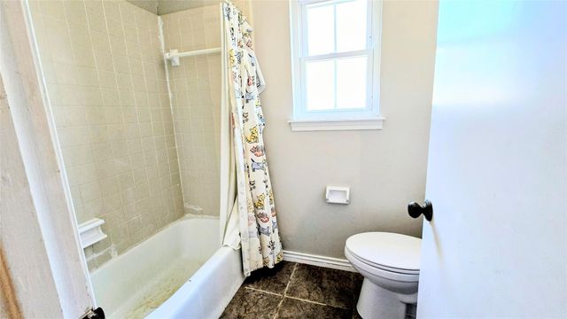 2123 N Fountain Valley Drive, Missouri City, TX 77459