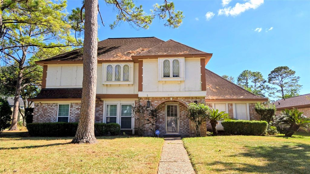 2123 N Fountain Valley Drive, Missouri City, TX 77459