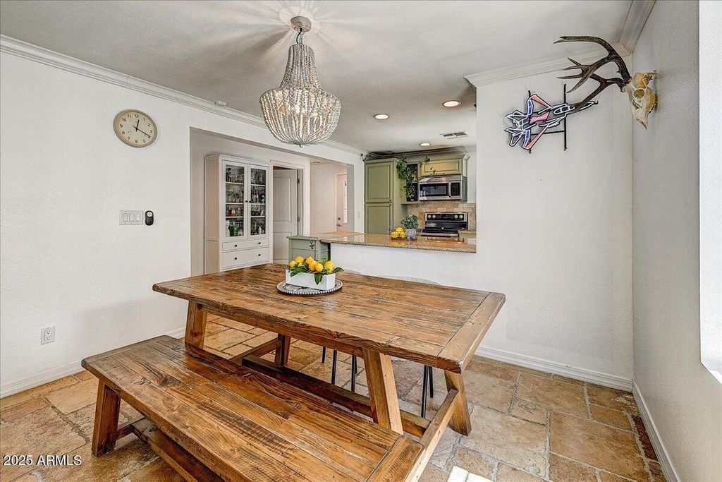 Image 11 of property listing at 4201 N 19TH Street, Phoenix, AZ 85016