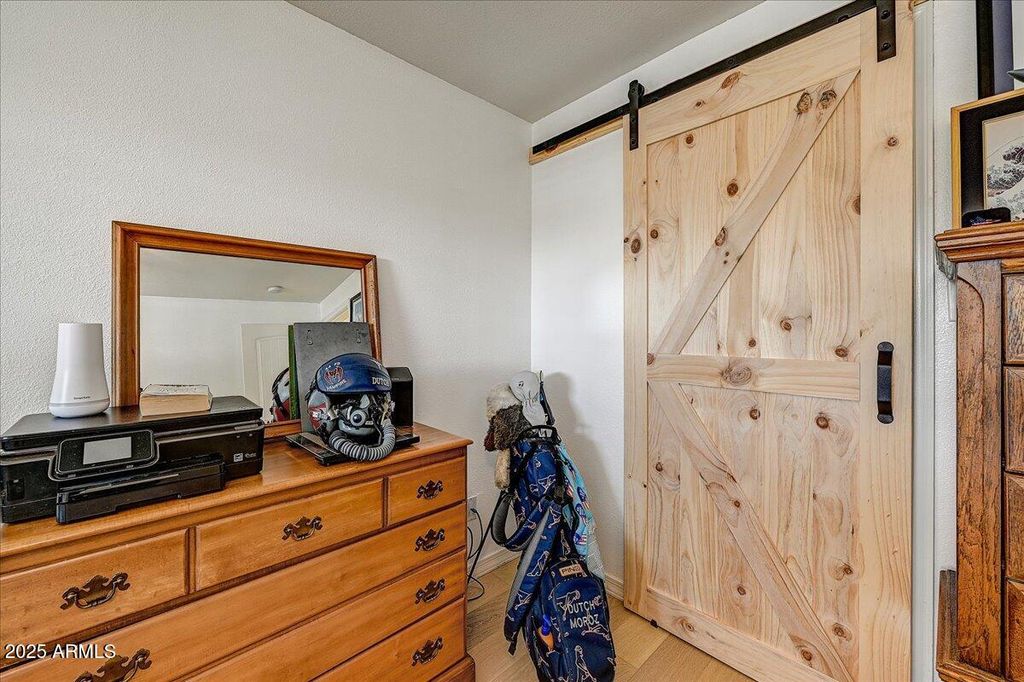 Image 20 of property listing at 4201 N 19TH Street, Phoenix, AZ 85016