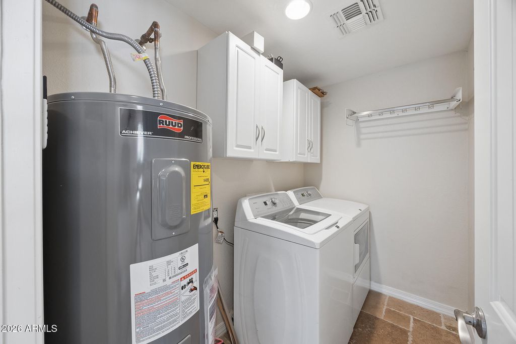 Image 23 of property listing at 4201 N 19TH Street, Phoenix, AZ 85016