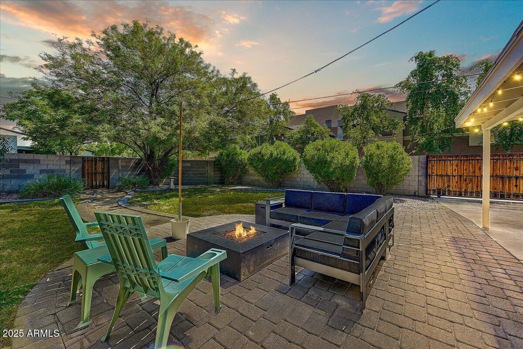 Image 34 of property listing at 4201 N 19TH Street, Phoenix, AZ 85016