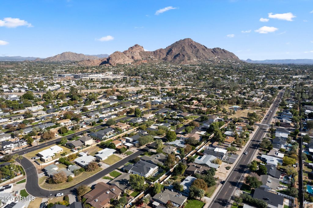 Image 41 of property listing at 4201 N 19TH Street, Phoenix, AZ 85016