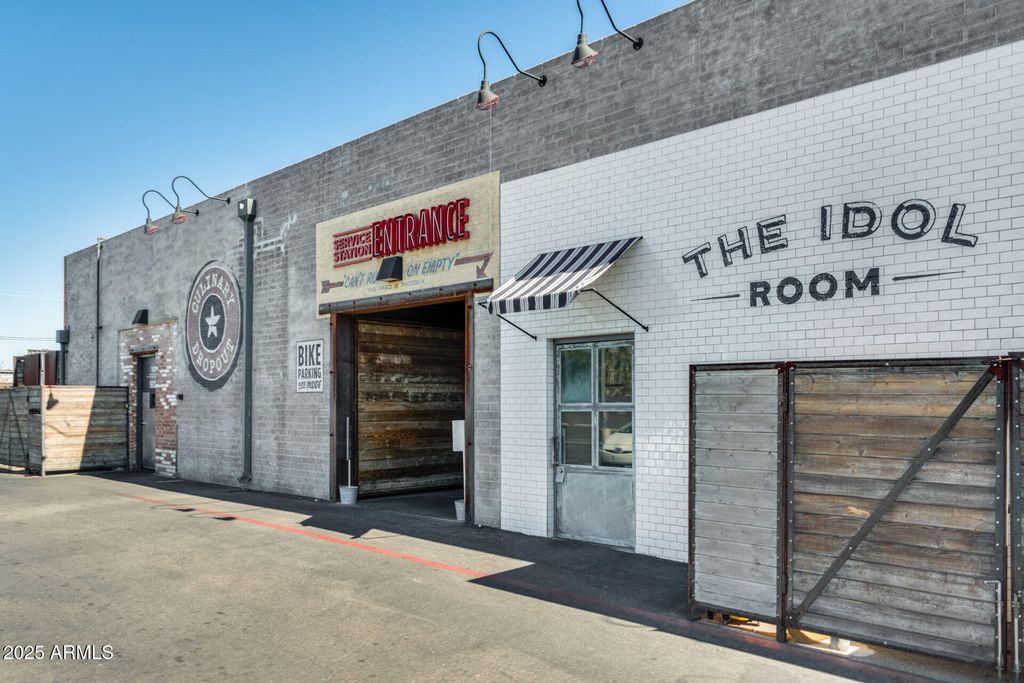 Image 49 of property listing at 4201 N 19TH Street, Phoenix, AZ 85016