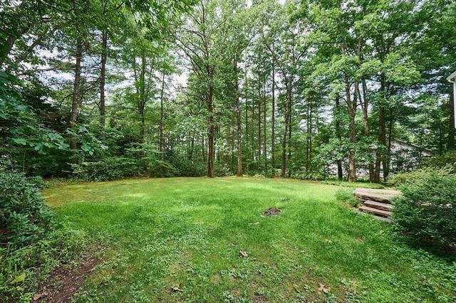 494 Station Rd, Amherst, MA 01002