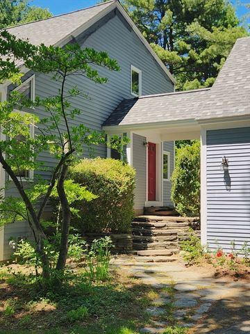 494 Station Rd, Amherst, MA 01002