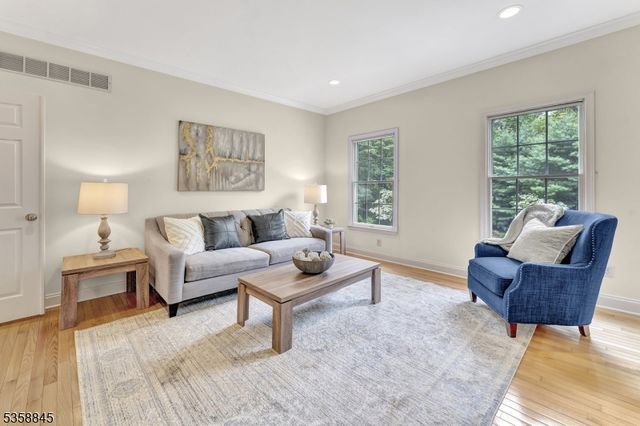 156 Oldwick Rd, Tewksbury Twp., NJ 08889