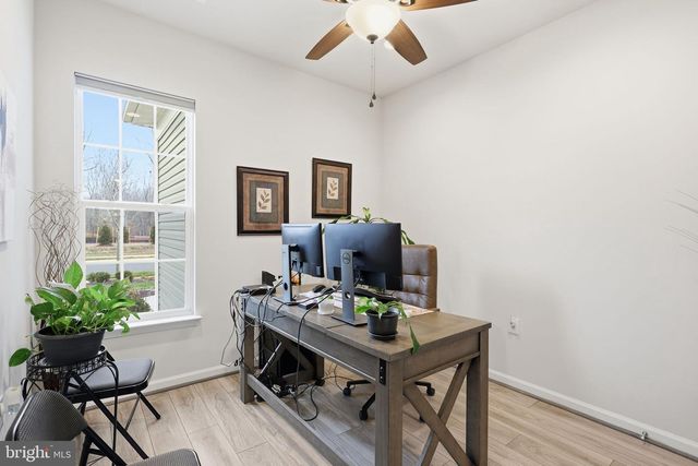 5950 AVERY POINT DR, Fredericksburg, VA 22406