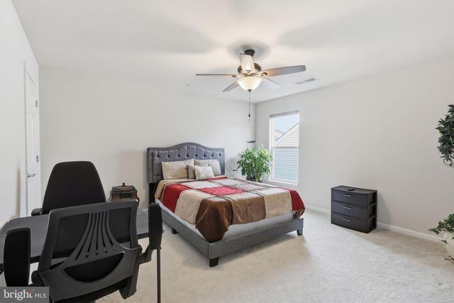 5950 AVERY POINT DR, Fredericksburg, VA 22406