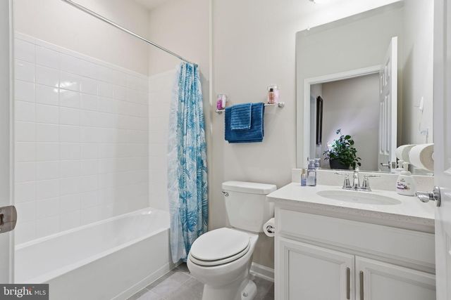 5950 AVERY POINT DR, Fredericksburg, VA 22406