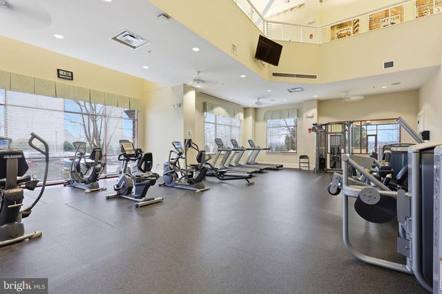 5950 AVERY POINT DR, Fredericksburg, VA 22406