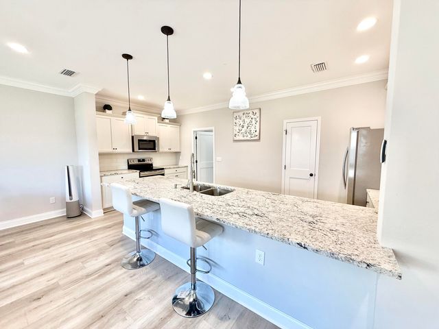 2135 Nina Street, Navarre, FL 32566