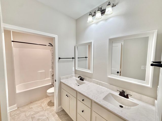 2135 Nina Street, Navarre, FL 32566