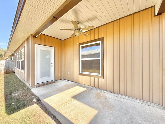 2135 Nina Street, Navarre, FL 32566