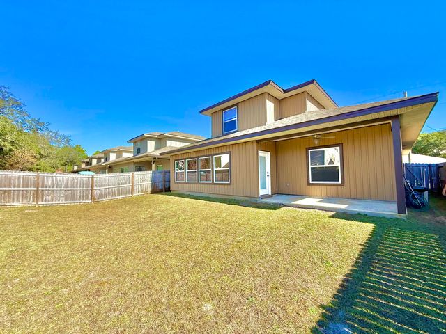 2135 Nina Street, Navarre, FL 32566