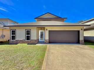 2135 Nina Street, Navarre, FL 32566