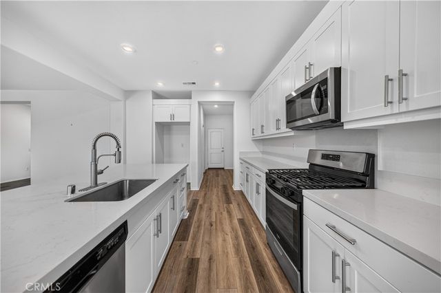 9019 Black Thorn Street, Jurupa Valley, CA 92509