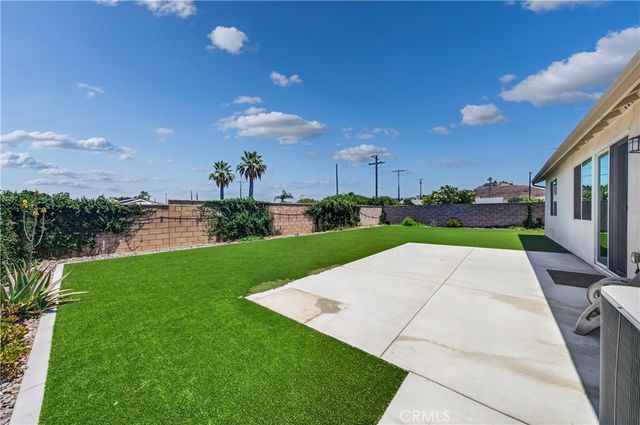 9019 Black Thorn Street, Jurupa Valley, CA 92509