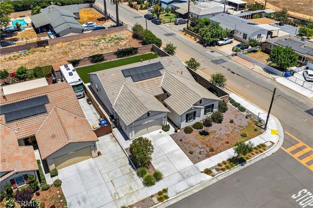 9019 Black Thorn Street, Jurupa Valley, CA 92509