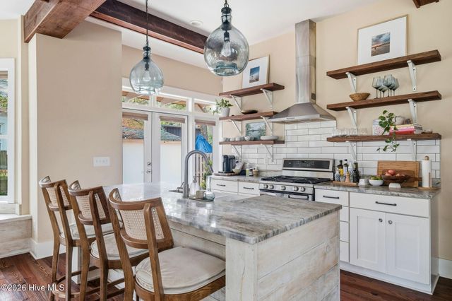 170 E Delaware Avenue, Southern Pines, NC 28387